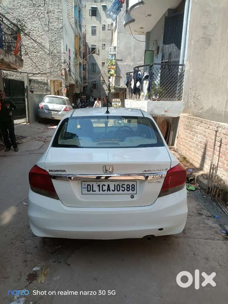 Honda Amaze 2015 Petrol Cng On Pepar Good Condition