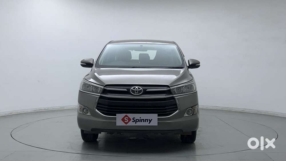 Toyota Innova Crysta 2.4 G Mt 8s, 2016, Diesel