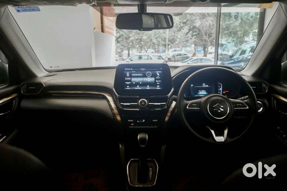 Maruti Suzuki Grand Vitara 1.5 Alpha Plus Intelligent Hybrid Ecvt, 2..