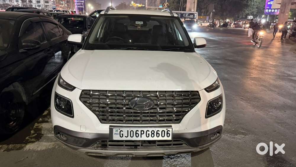 Hyundai Venue 2022 Petrol Automatic Good Condition