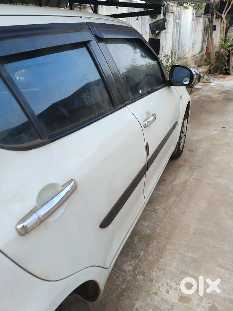 Maruti Suzuki Swift 2014 Diesel 136000 Km Driven
