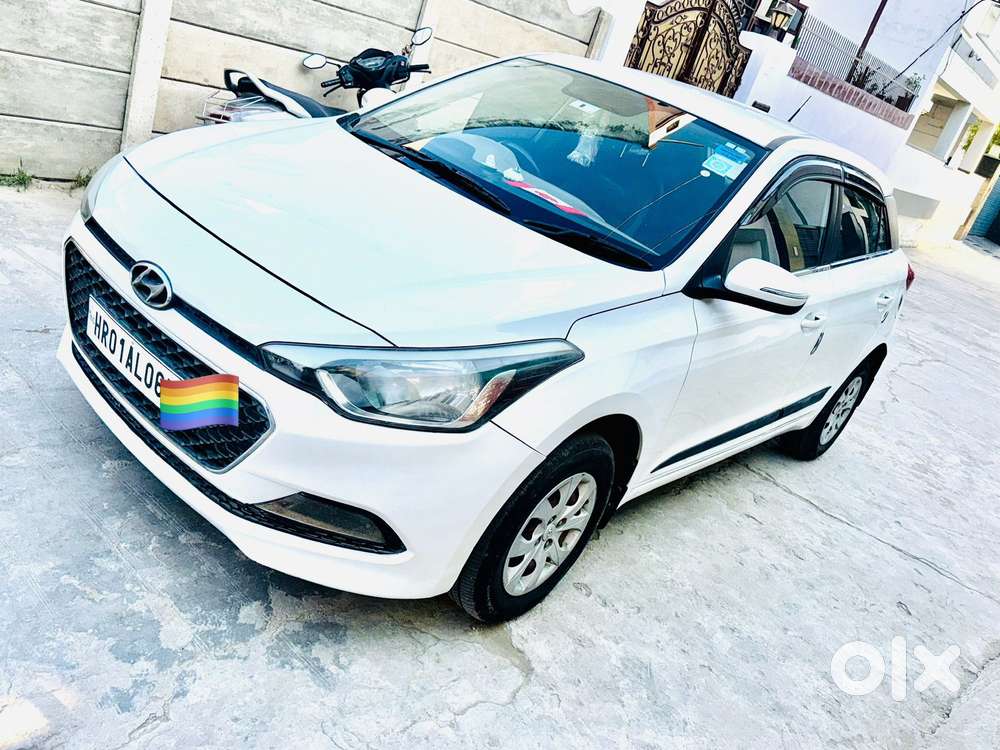 Hyundai I20 Sportz Plus, 2015, Petrol
