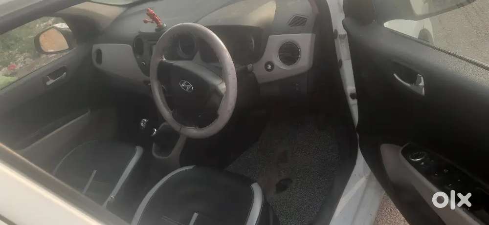 Hyundai Grand I10 Sportz 2014 Edition