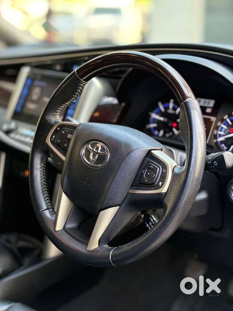 Toyota Innova Crysta 2016 Diesel Manual