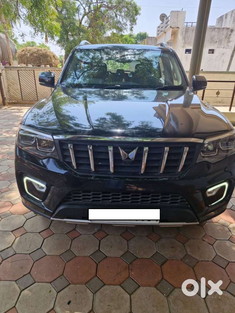 Mahindra Scorpio N Handled By Professional Driver