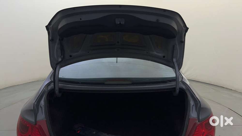 Hyundai Verna Fluidic 1.6 Vtvt Sx Opt, 2013, Petrol