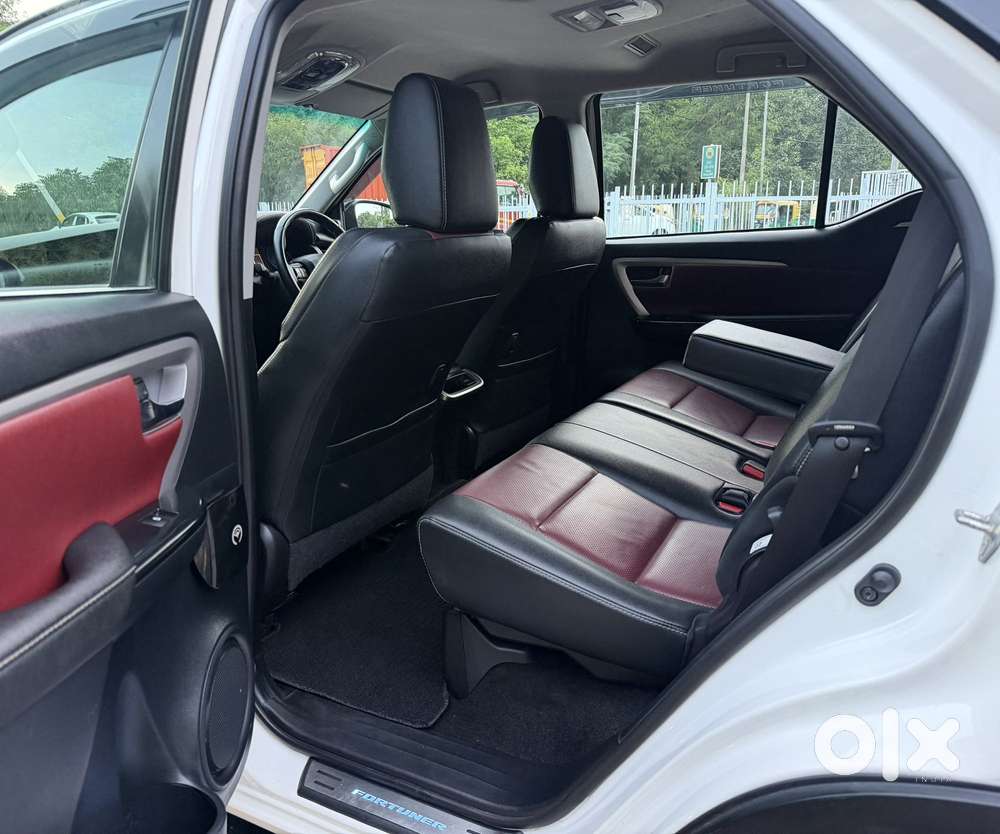 Toyota Fortuner Leader Edition (at), 2025, Diesel