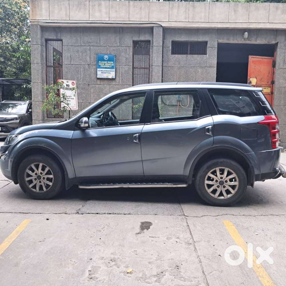 Mahindra Xuv500 2017 Car