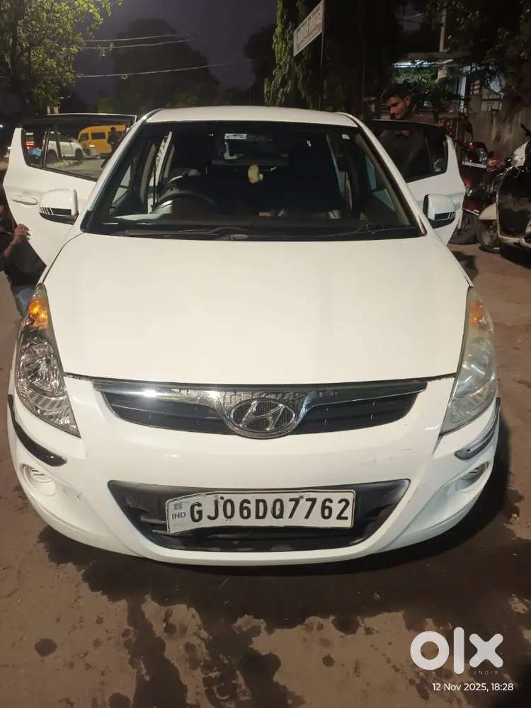 Hyundai I20 2010 Petrol Well Maintained, Rto Repassing Done
