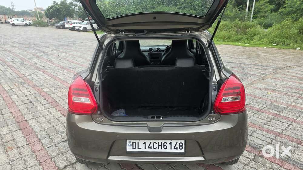 Maruti Suzuki Swift 1.2 Lxi (o), 2023, Petrol