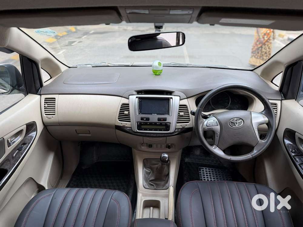 Toyota Innova 2.5 Z Diesel 7 Seater, 2014, Diesel