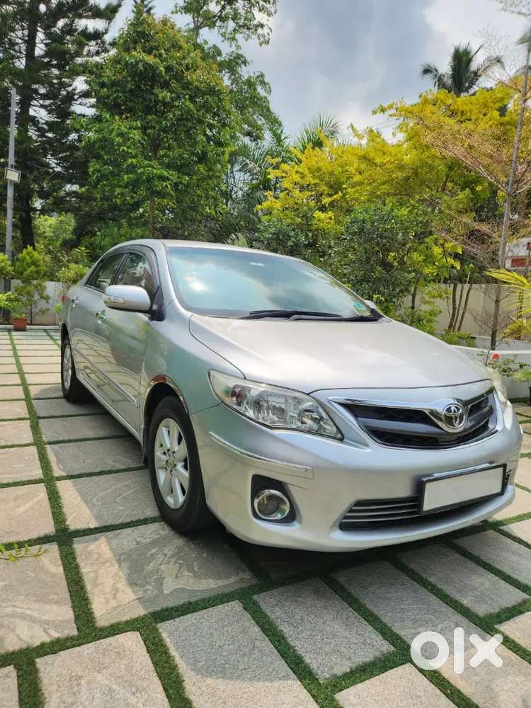 Toyota Corolla Altis 2013