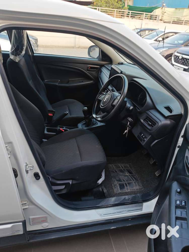 Maruti Suzuki Brezza 1.5 Vxi Smart Hybrid, 2024, Petrol