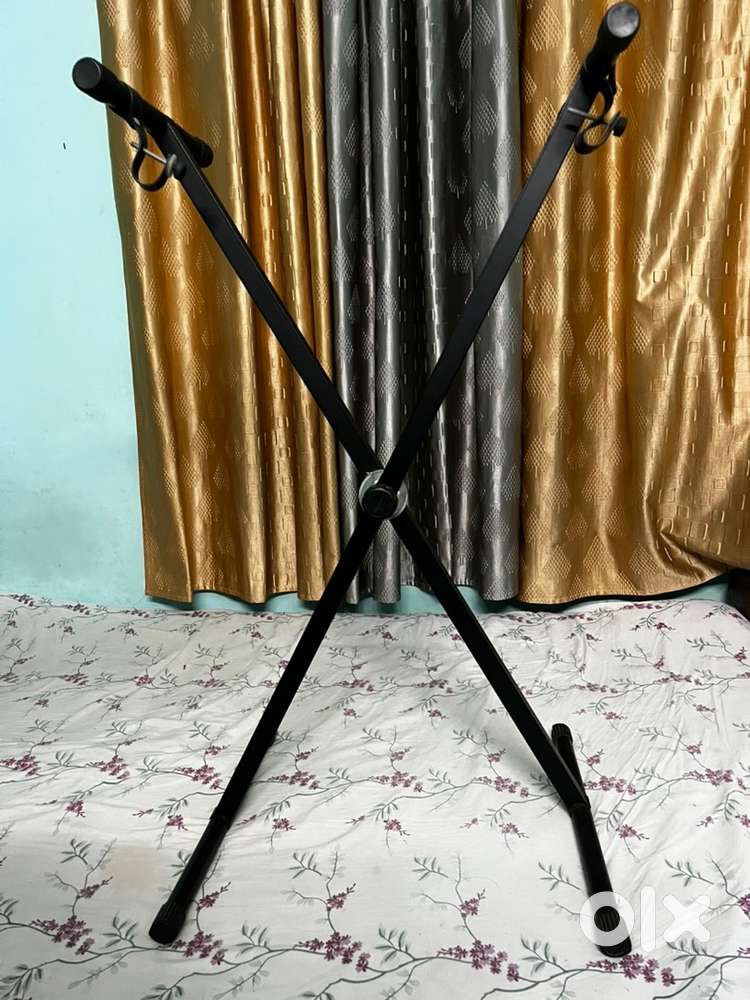 Foldable X-style keyboard stand