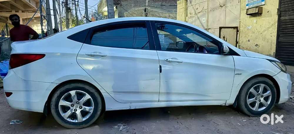 Hyundai Verna Fluidic 2012 Manual Petrol