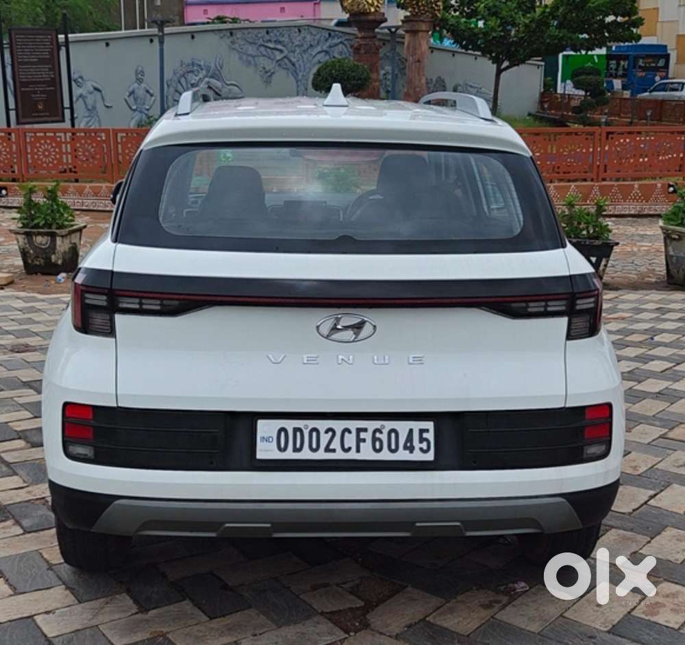 Hyundai Venue 1.2 S (o), 2023, Petrol