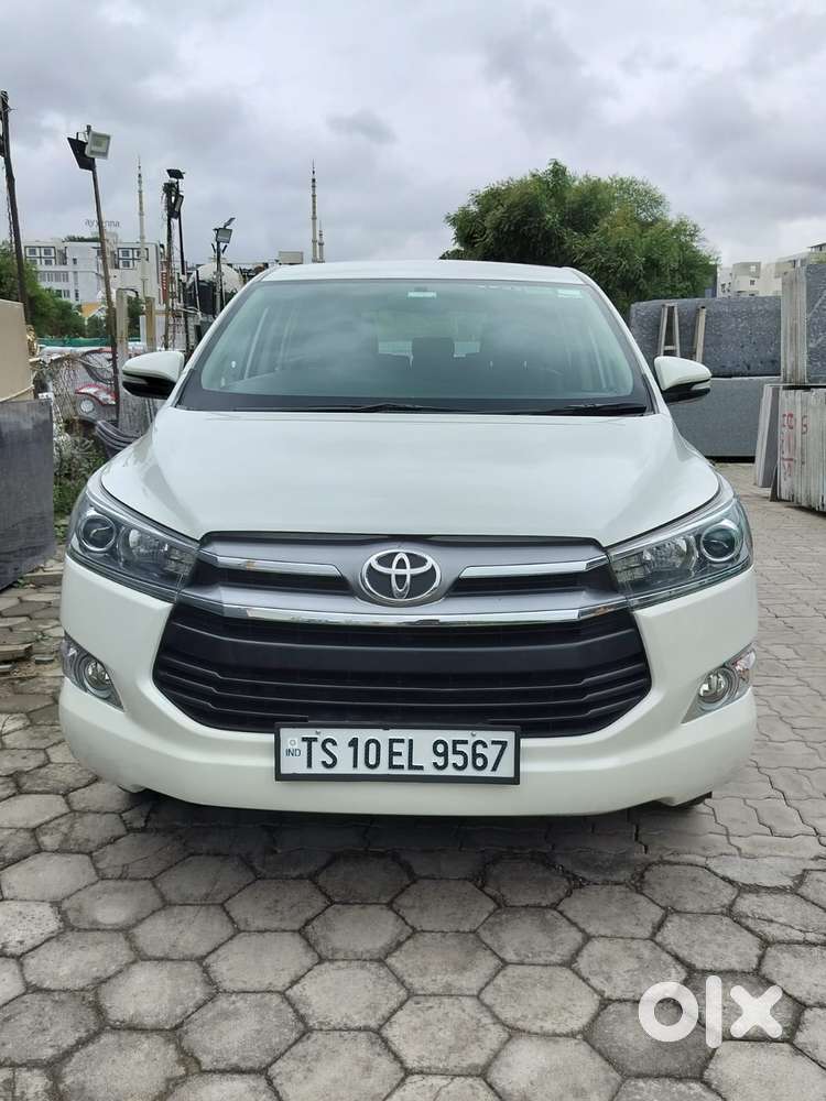 Toyota Innova Crysta 2.4 V 8 Str, 2017, Diesel