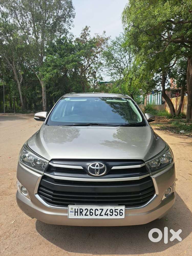 Toyota Innova Crysta 2.8 Gx At 8s, 2016, Diesel