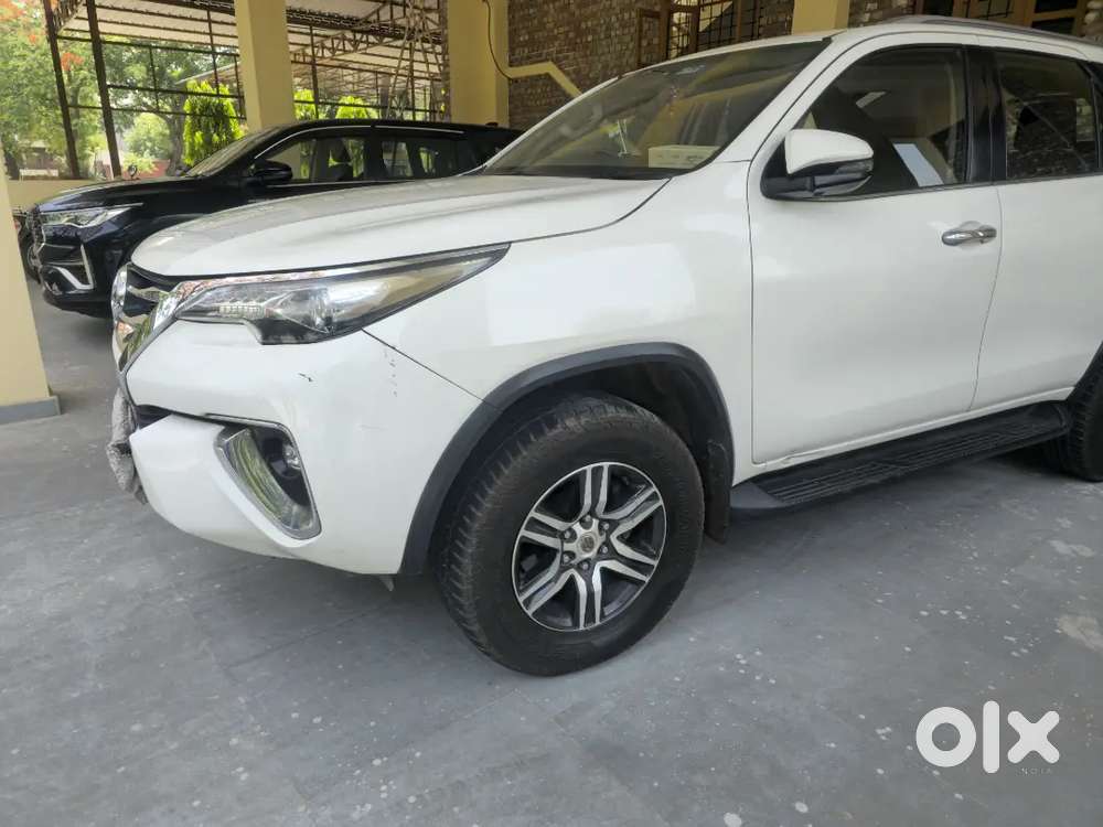 Toyota Fortuner 2018 Diesel 176000 Km Driven