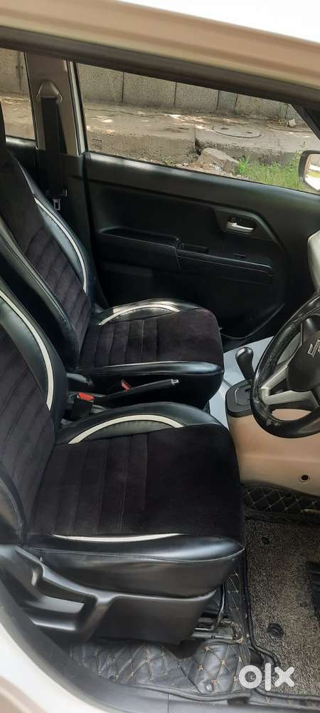 Kia Carens 1.4 Luxury Plus 6 Str, 2023, Petrol