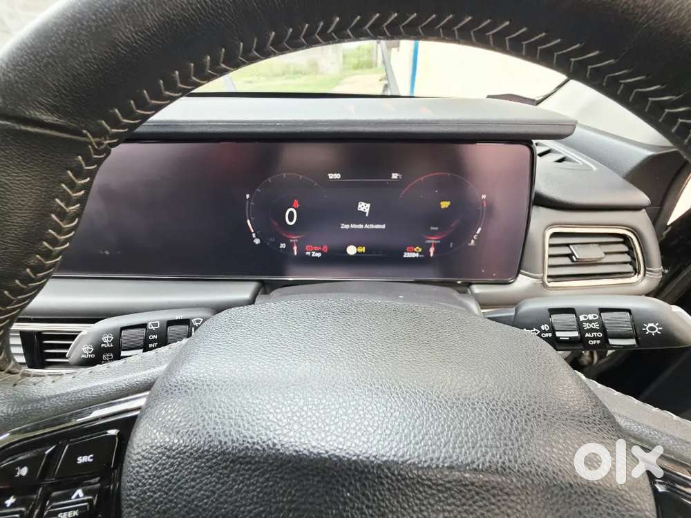 Mahindra Xuv700 Diesel 2025 Manual