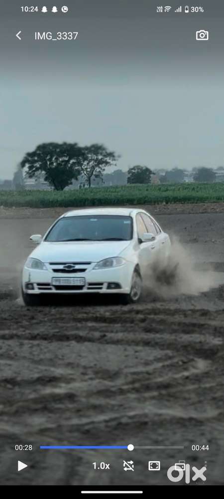 2 Key Avaliable Gud Contion Car Silent Engine