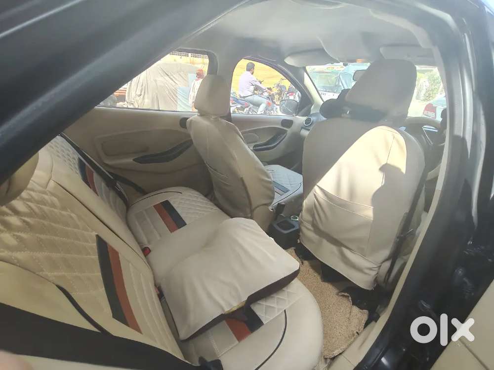 Ford Aspire Titatinium Blu 2018