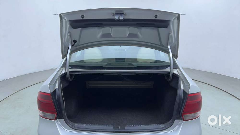 Volkswagen Vento Petrol Highline, 2013, Petrol