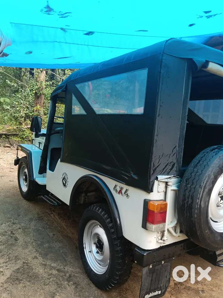 Vintage 1987 Jeep Kaiser