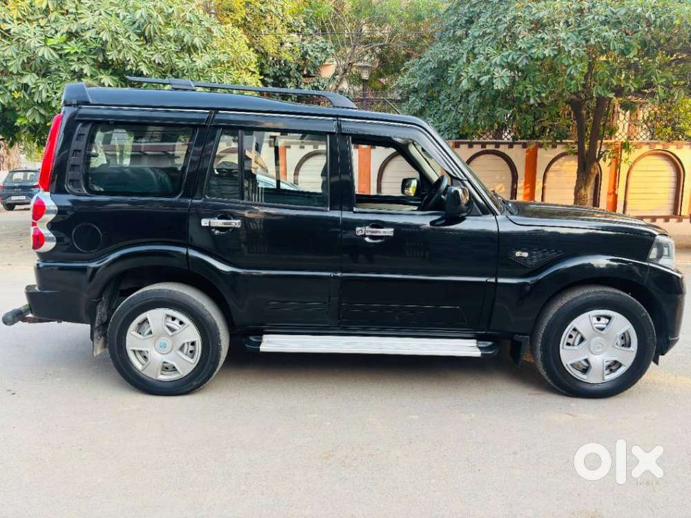 Mahindra Scorpio Classic 2.2 S Mt 7 Str, 2023, Diesel