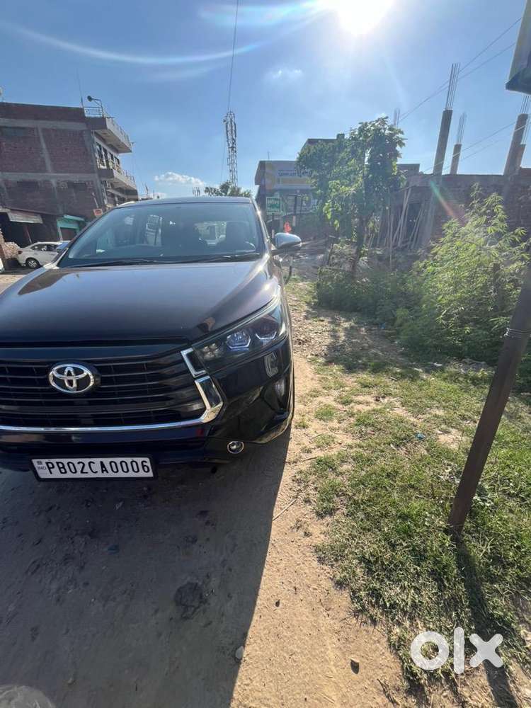 Toyota Innova Crysta 2016 Diesel Well Maintained