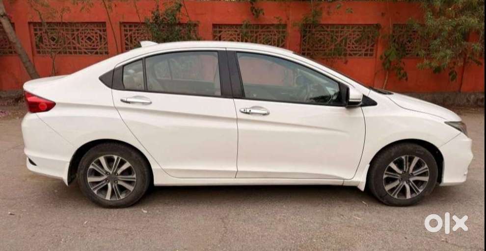 Honda City I-vtec Sv, 2017, Petrol