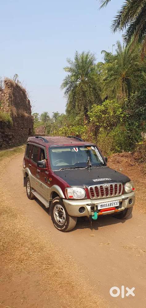 Scorpio [x] 8 Seater