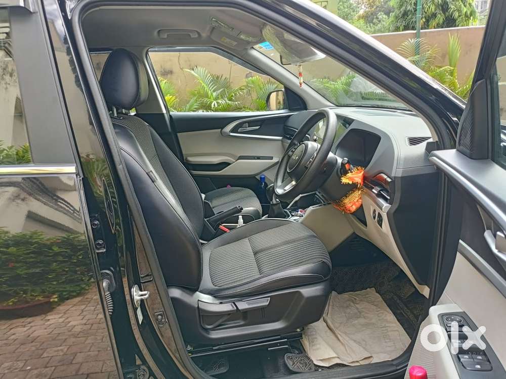 Kia Carens 1.4 Prestige Plus Turbo Dct 7 Str, 2022, Petrol