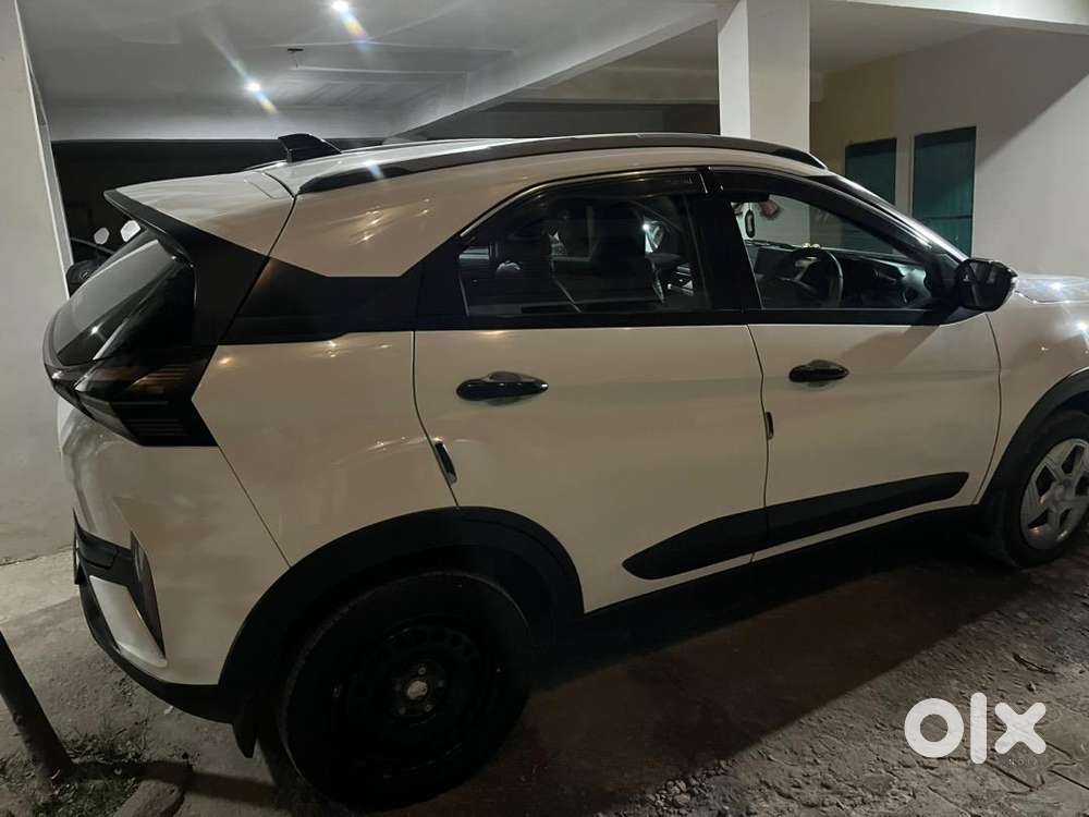 Tata Nexon 2024 Petrol Well Maintained