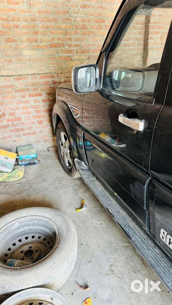 Mahindra Diesel Car 2016 Km Driven
