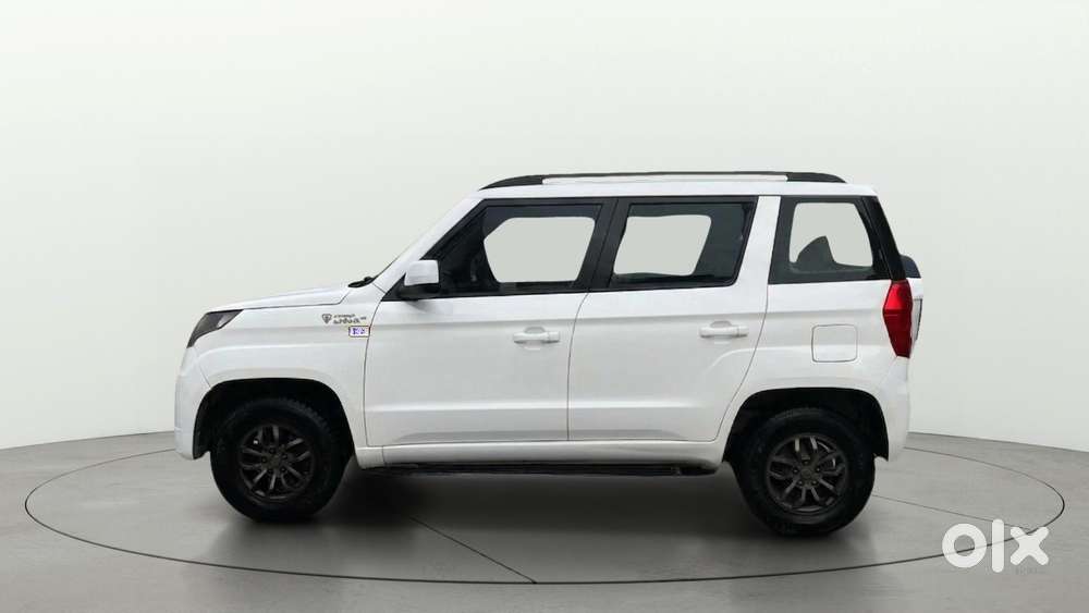 Mahindra Tuv 300 T10, 2018, Diesel