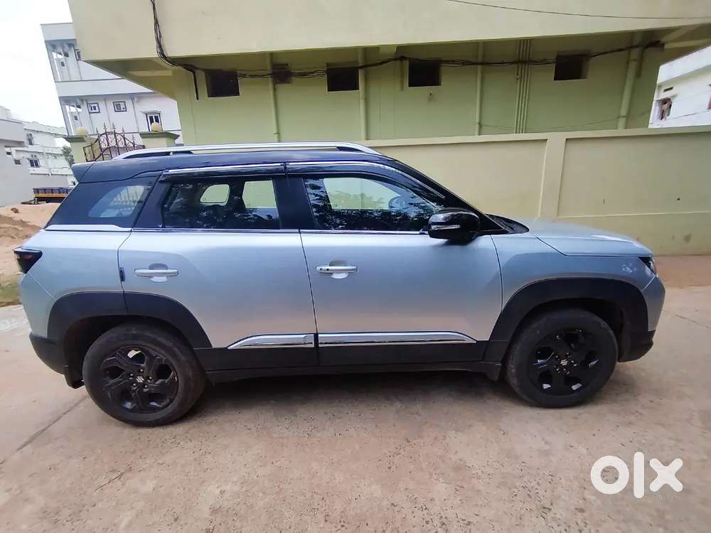 Maruti Suzuki Brezza 2023 Petrol 35000 Km Driven