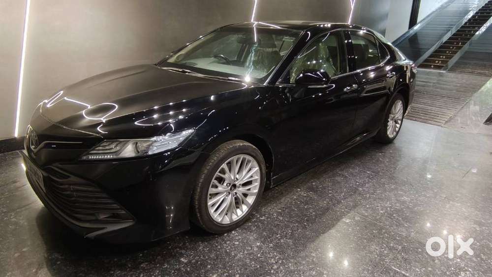 Toyota Camry 2.5 Hybrid, 2019, Petrol