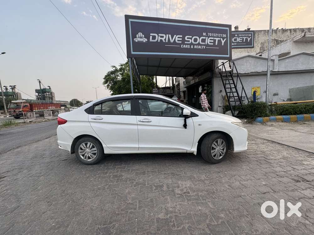 Honda City I-vtec Sv, 2017, Petrol