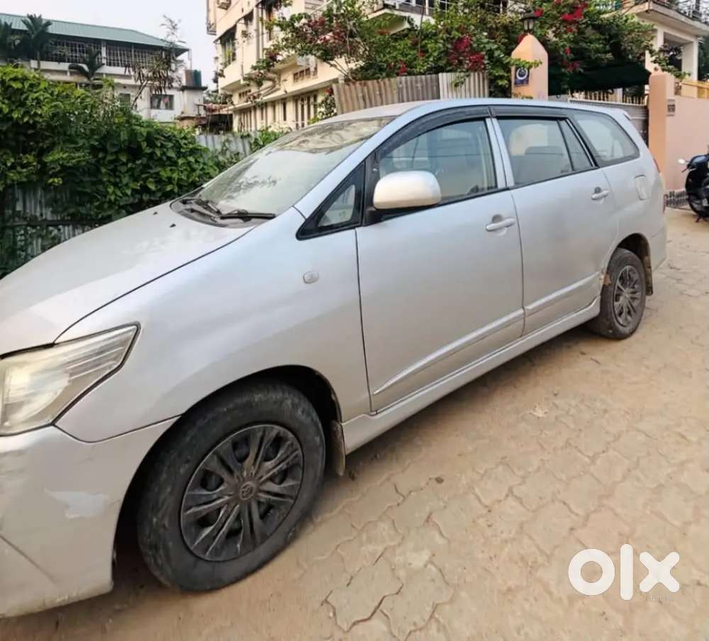 Toyota Innova 2014 Diesel Well Maintained