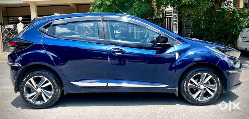 Tata Altroz XZA Plus (S), 2022, Petrol
