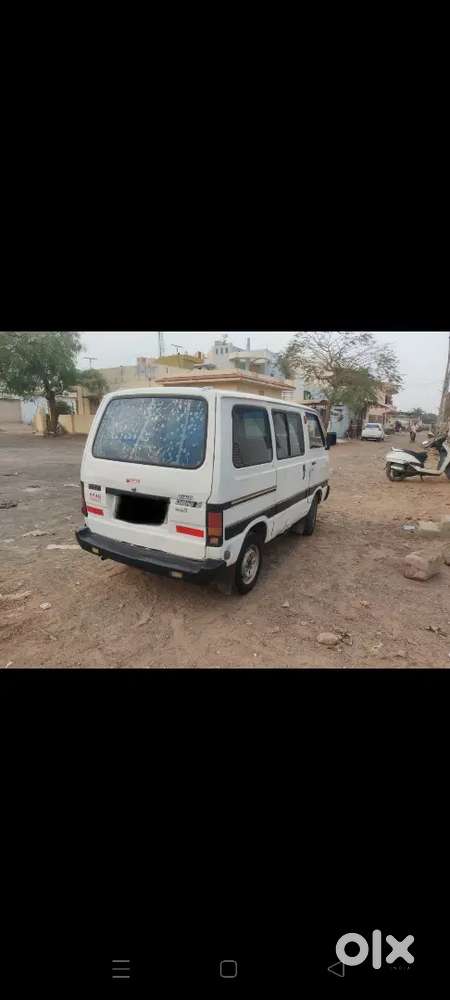 Omni Van  Model 2002  . Good Condition.