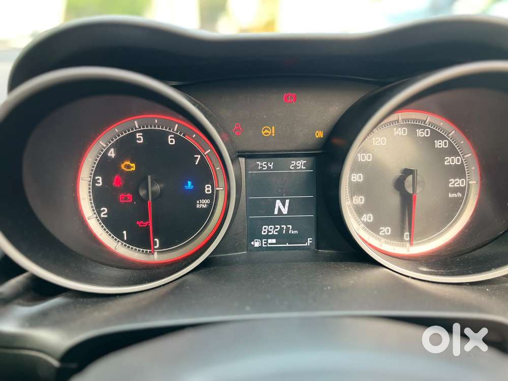 Maruti Suzuki Swift Amt Vvt Zxi, 2019, Petrol