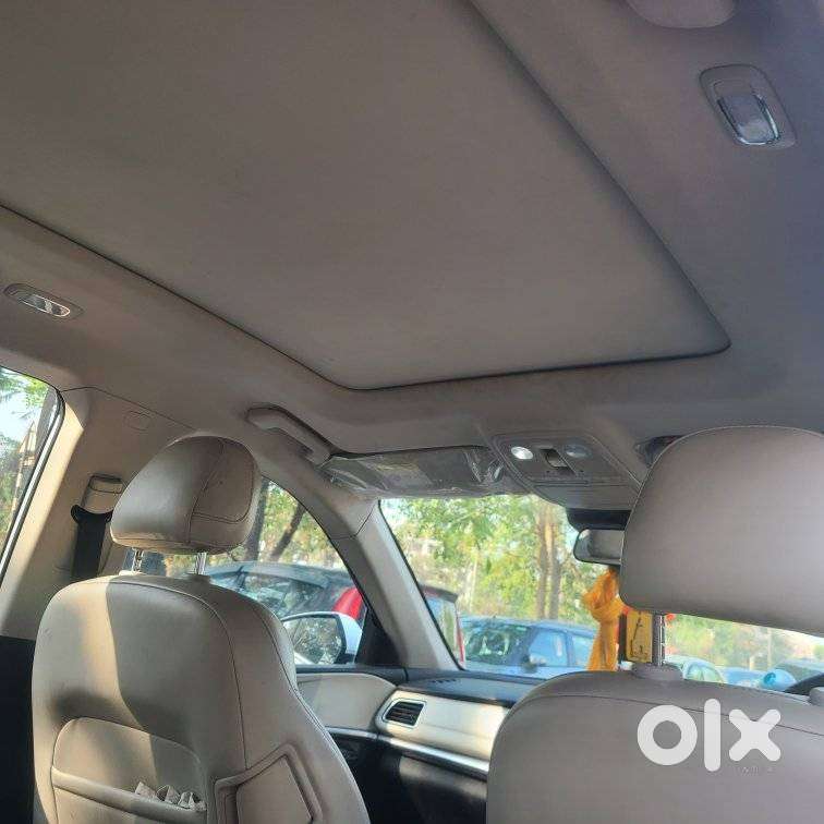 Mahindra Xuv700 Ax7 Luxury Pack Awd, 2023, Diesel