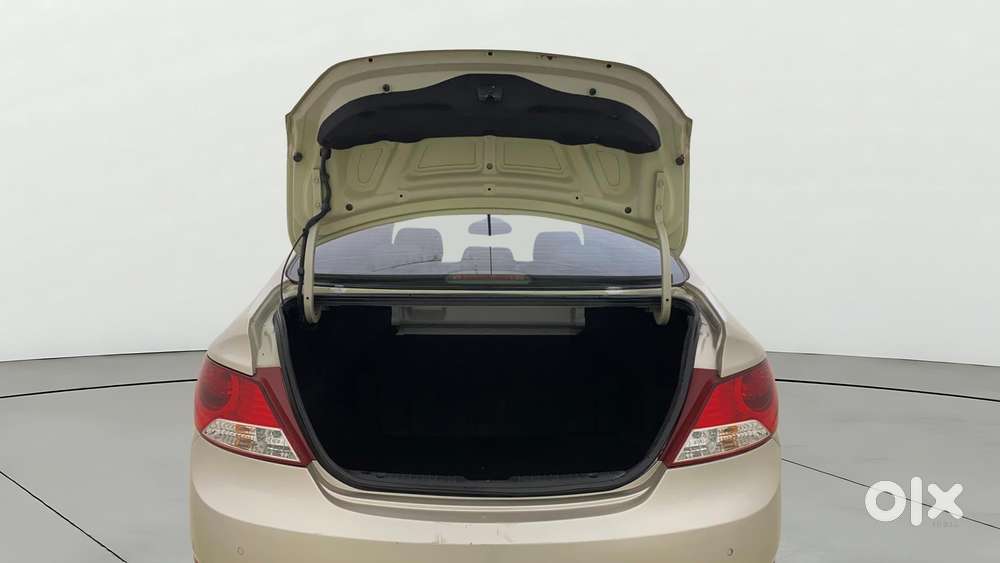 Hyundai Verna 2011-2014 1.6 Sx Vtvt (o) At, 2013, Petrol