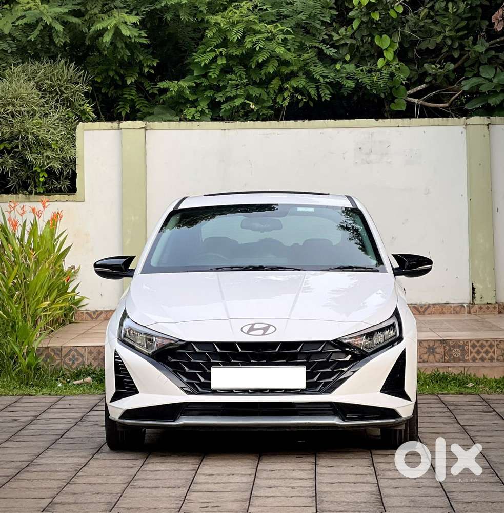 Hyundai I20 Asta (o) 1.2 Ivt, 2024, Petrol