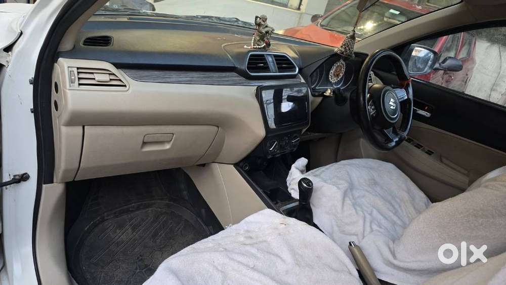 Maruti Suzuki Dzire 1.2 Vxi Cng, 2024, Cng & Hybrids
