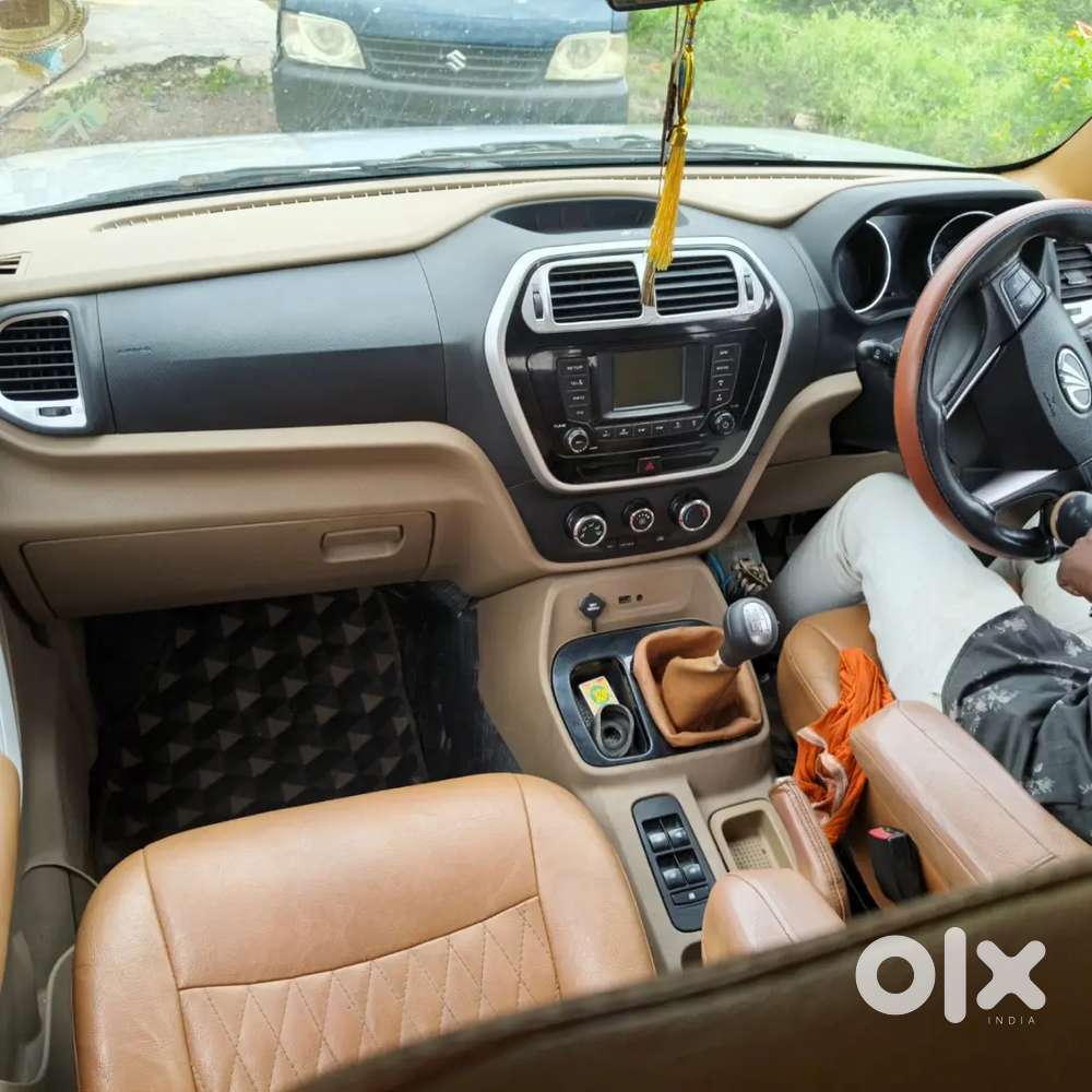 Mahindra Tuv 300 2016