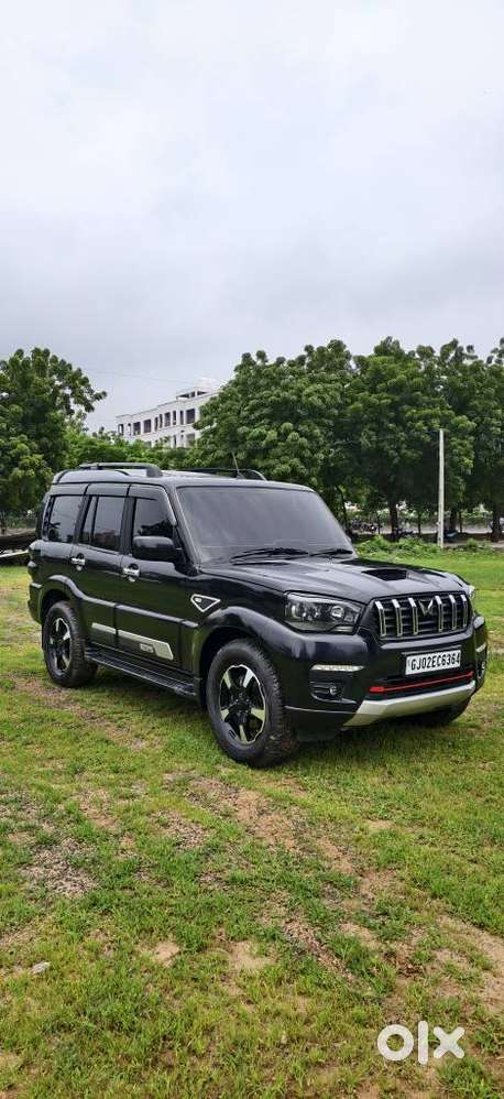 Mahindra Scorpio Classic 2.2 S 11 Mt 7 Str, 2023, Diesel